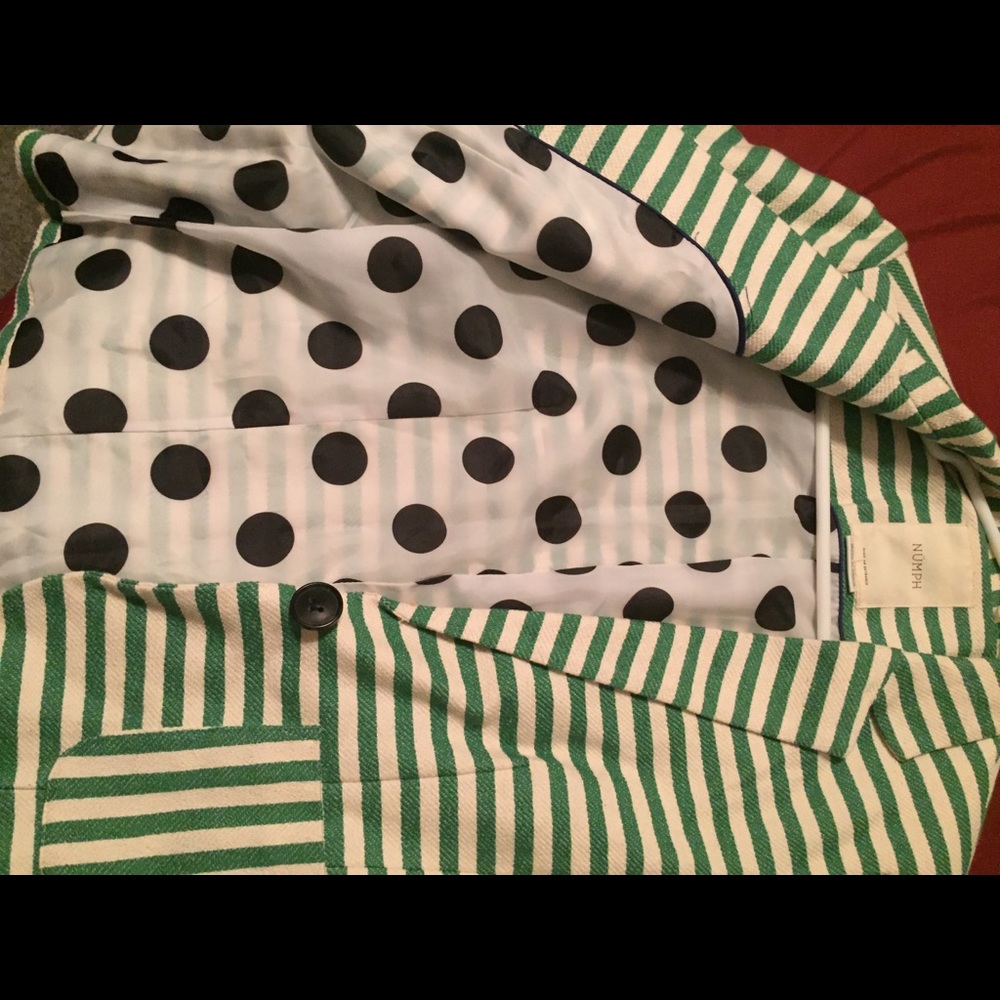 Unique Blazer - Picture 2 of 5